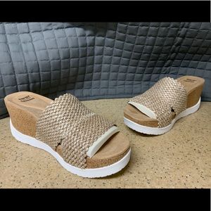 Women’s Earth Origins Tonga Tiarah Wedge Slides